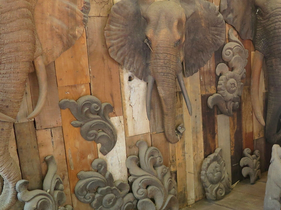 Baan Jang Nak - A Museum of Elephant Wood Carvings景点图片
