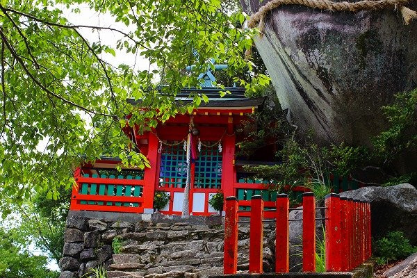 Kamikura Shrine景点图片
