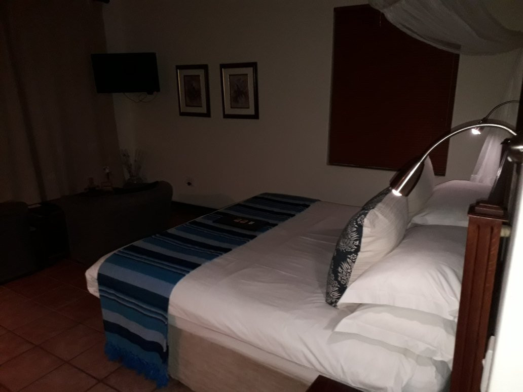 Hulala Lakeside Lodge主图