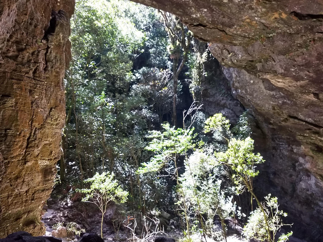 Gruta dos Tres Arcos-Lima Duarte必去景点