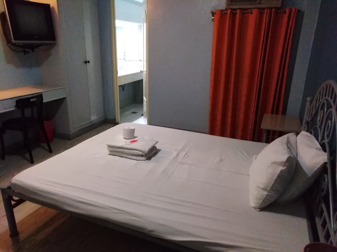 De Luxe Hotel and Restaurant主图