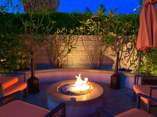 棕榈泉酒店主图