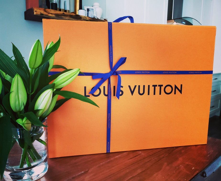 Louis vuitton-塞纳河畔阿涅勒必去景点
