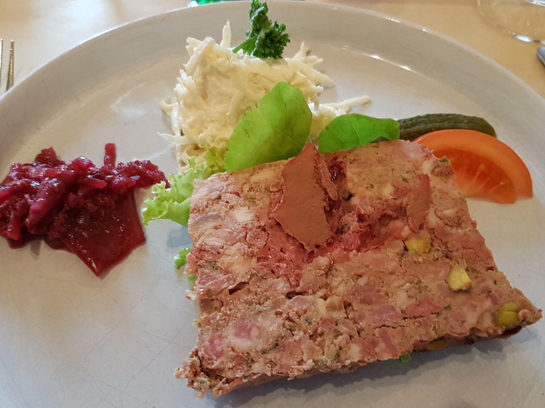 Hôtel Restaurant à L'Etoile主图