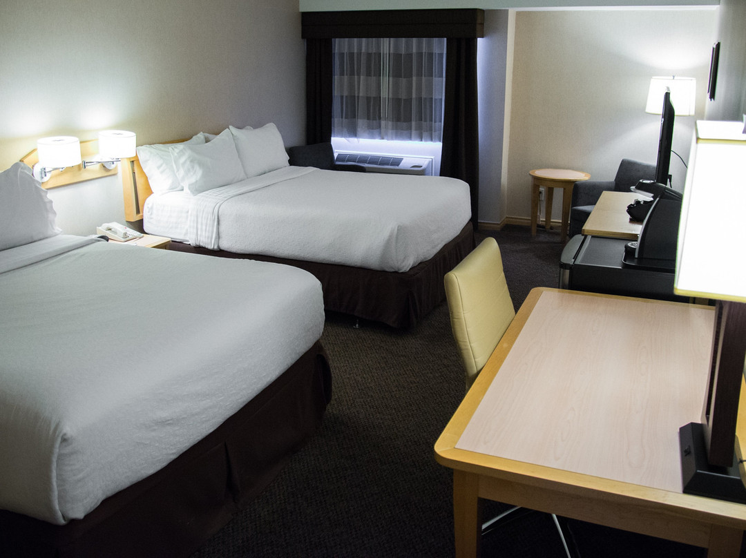 西基洛纳假日酒店主图