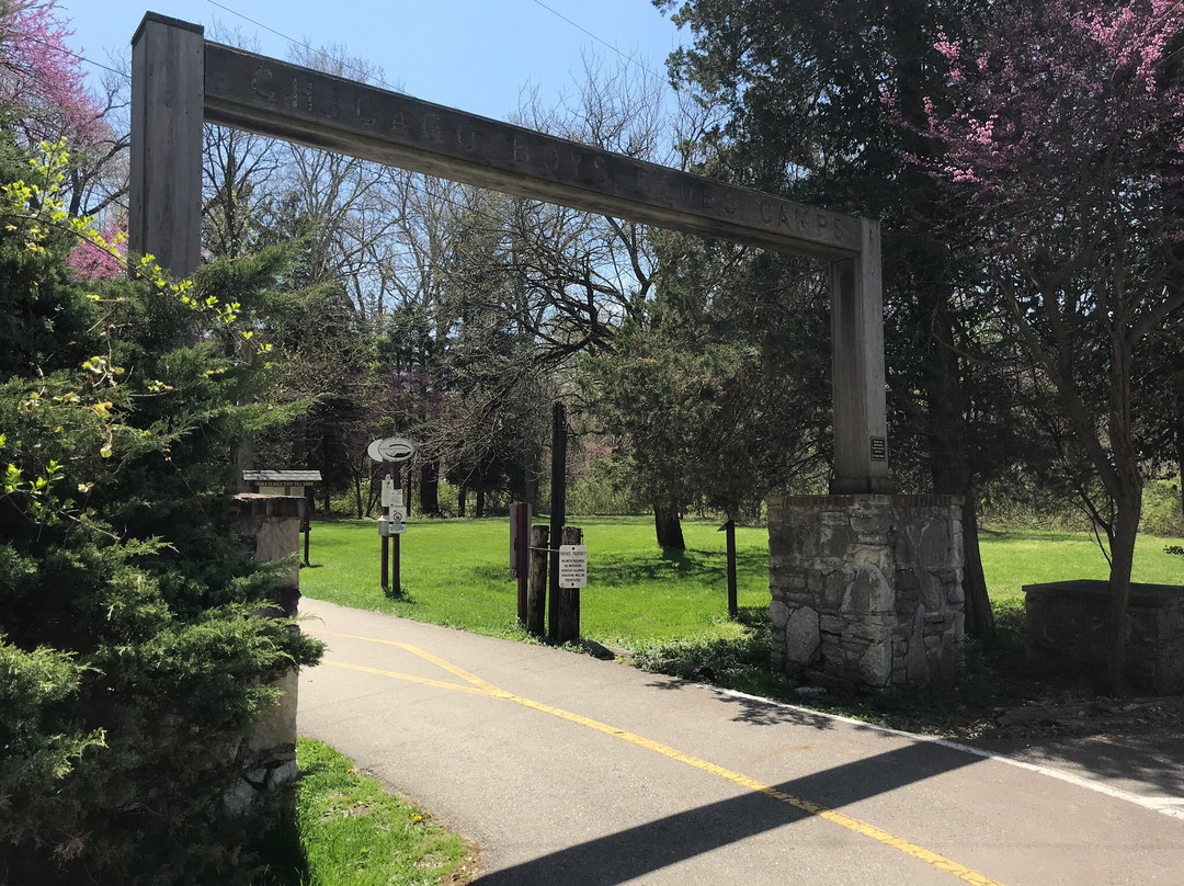 Winona Lake Trails景点图片