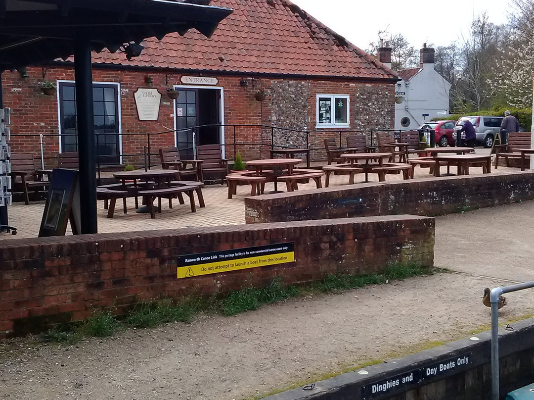 Upton餐馆和美食-Granary Stores and Tea Shop