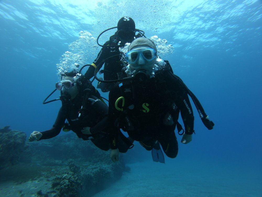 Rapa Nui Dive Center-安加罗阿必去景点
