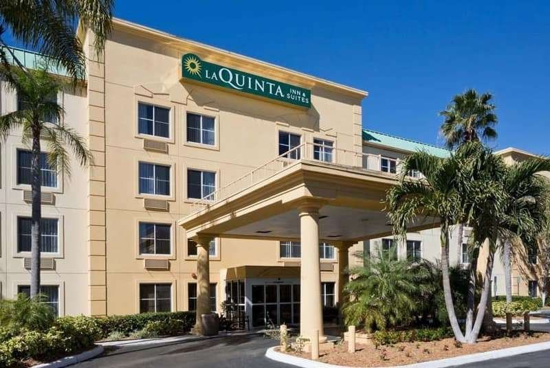 美国那不勒斯东 I-75 拉昆塔套房酒店主图