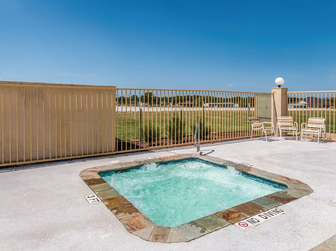 La Quinta Inn & Suites by Wyndham Bridgeport主图