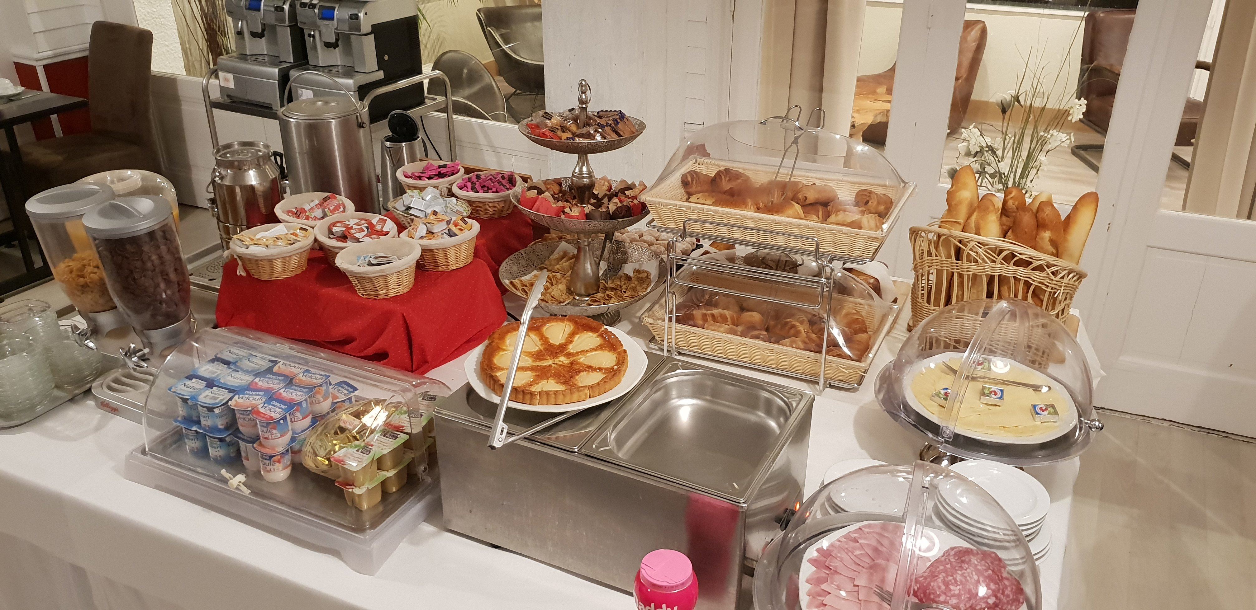 Logis Hôtel Les Sables d'Or-餐饮