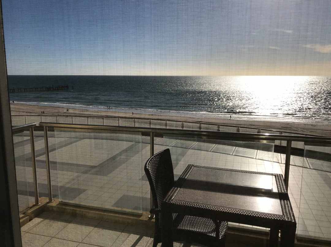 格雷尔广场码头盛橡套房酒店主图