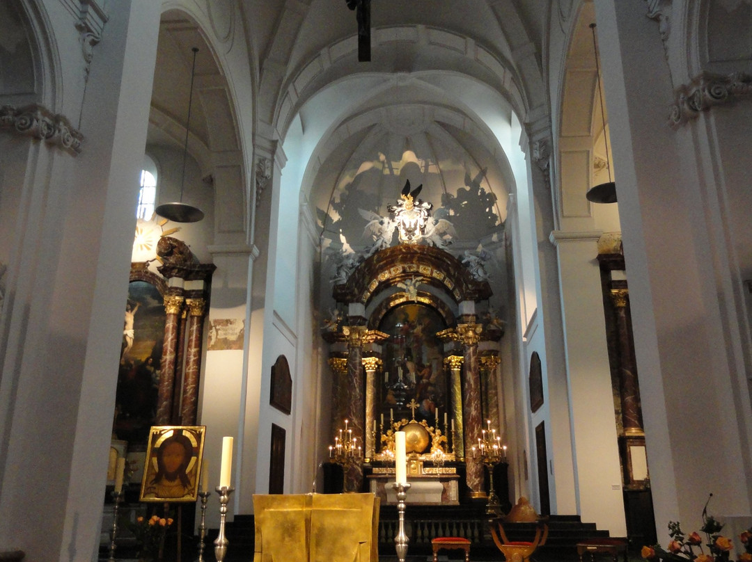 Eglise St-Barthelemy (Church of St. Bartholomew)景点图片