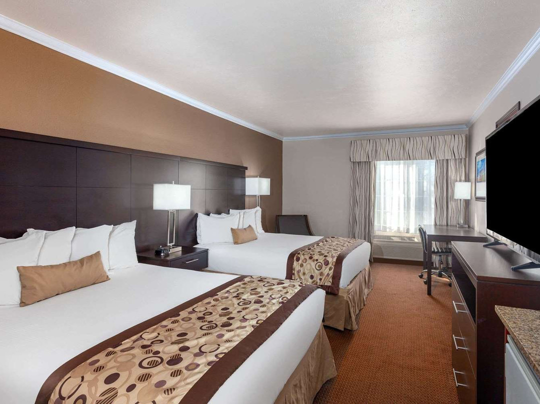 Ramada by Wyndham Moses Lake主图