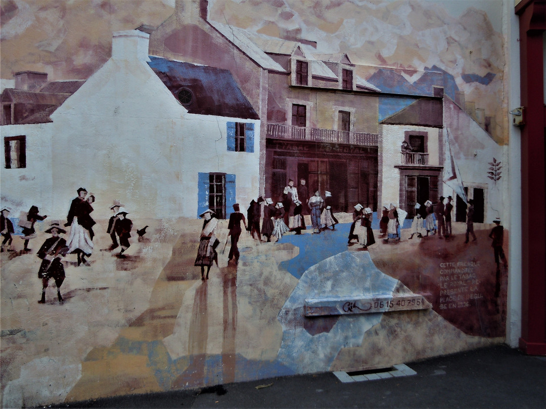 Fresque La Place de l'Église-基伯龙必去景点