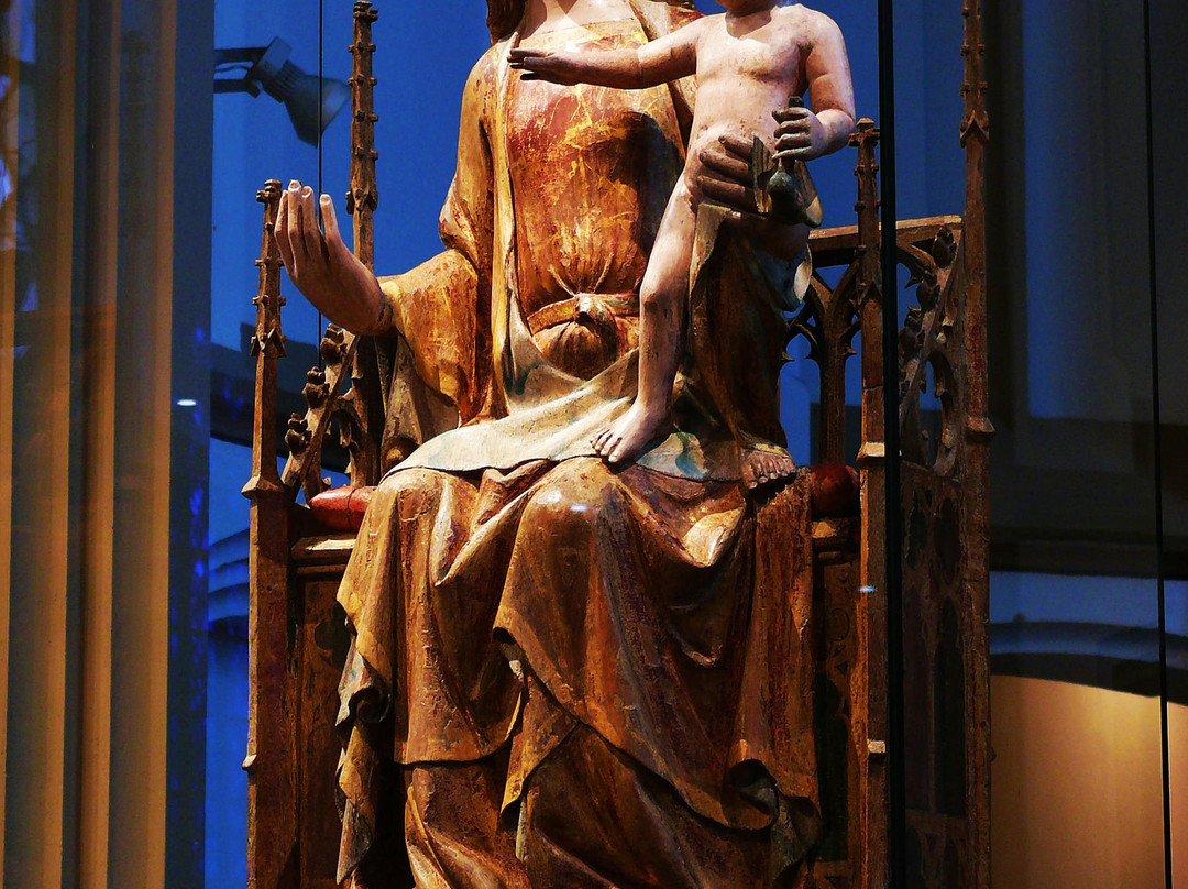 Stiftskirche Sankt Johannes Baptist und Petrus-波恩必去景点