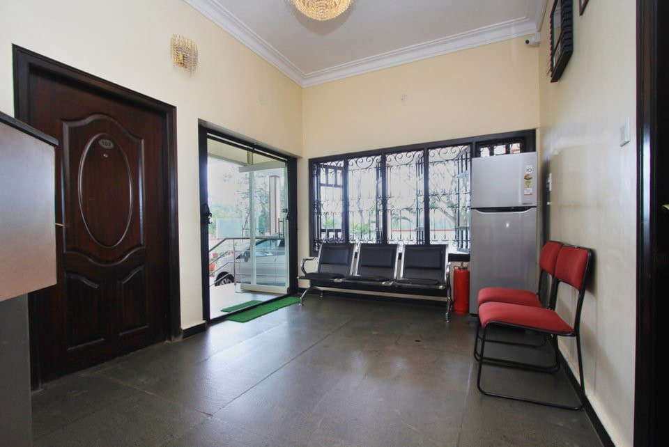 OYO 4262 Home Stay Bota Royal主图