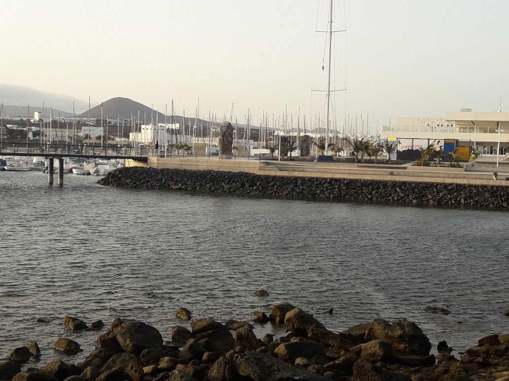Marina Lanzarote景点图片