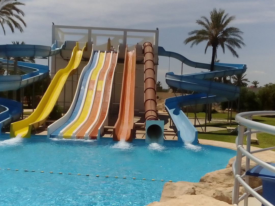 One Resort Jockey主图