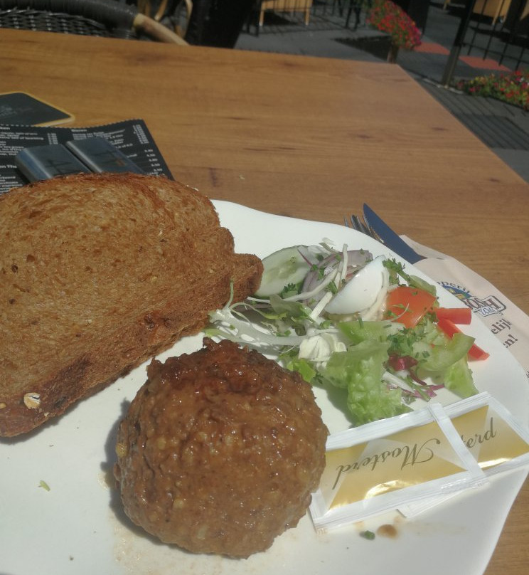 Wijhe餐馆和美食-Eet Tapperij Bijsterbosch