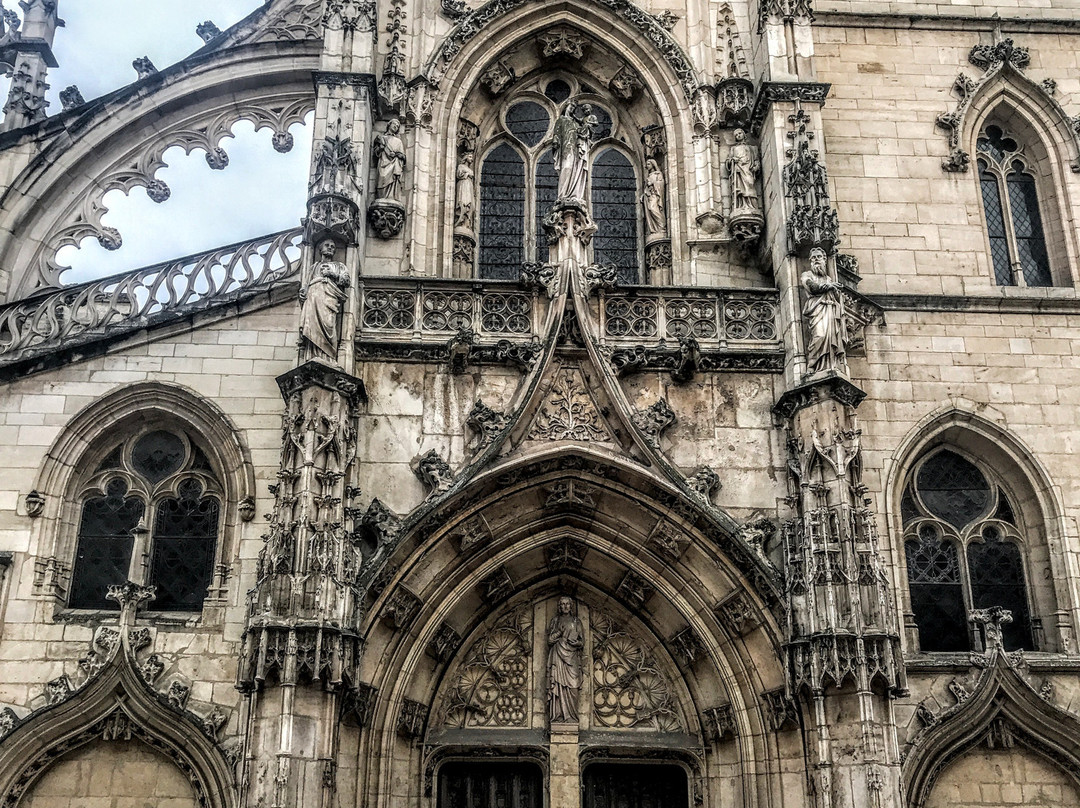 Notre-Dame-des-Marais-索恩河畔自由城必去景点
