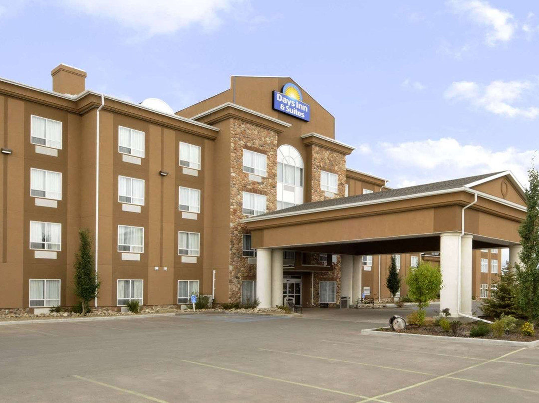 Days Inn & Suites By Wyndham Strathmore主图