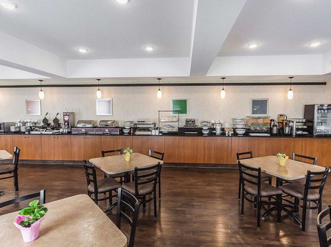 Comfort Inn & Suites主图