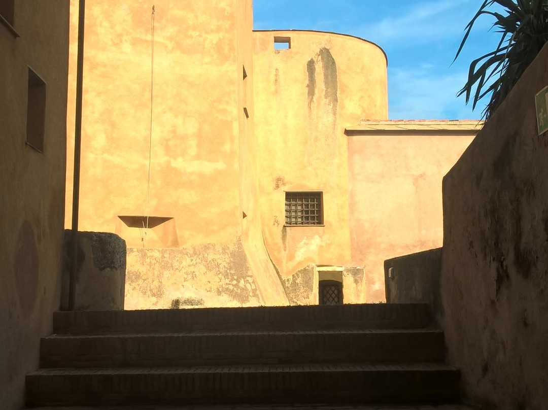 Fortezza di Castelfranco-菲纳莱利古雷必去景点