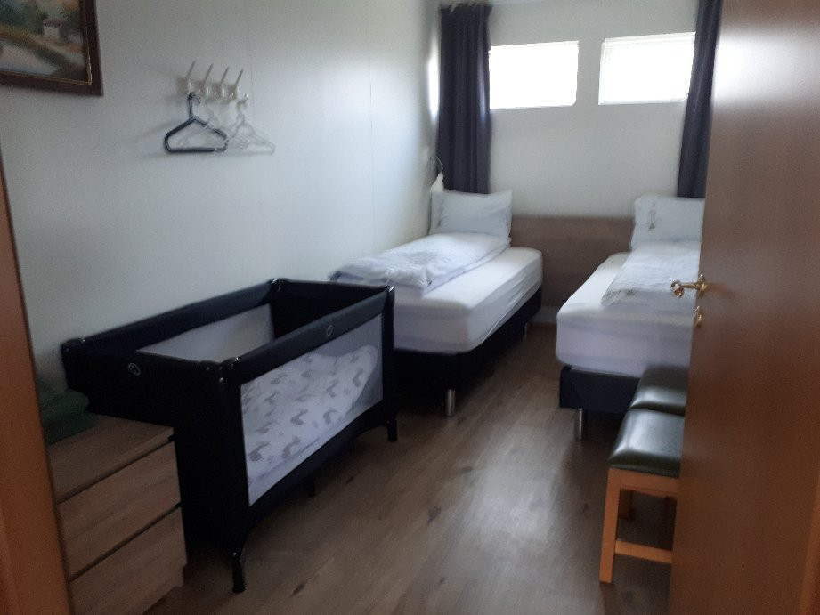Vallnaholt Apartments & Rooms