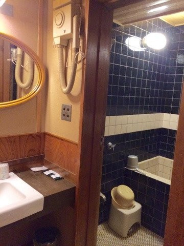 江户屋旅店主图