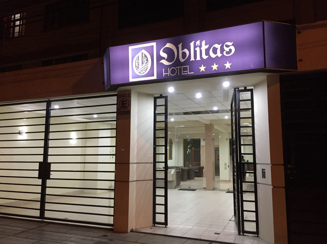 Tiquipaya酒店住宿-Hotel Oblitas