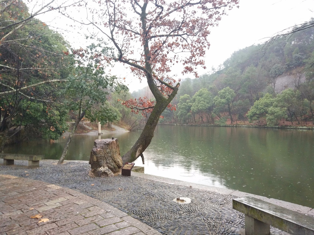 新昌千佛洞-新昌县必去景点