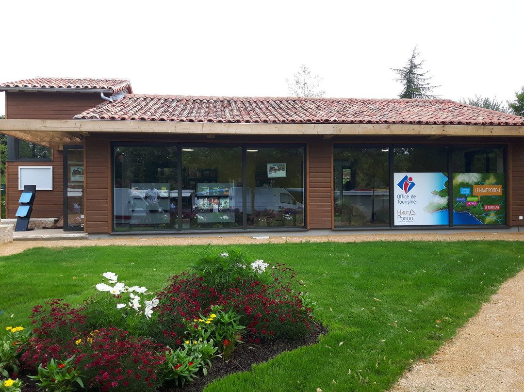 Office de Tourisme du Vouglaisien景点图片