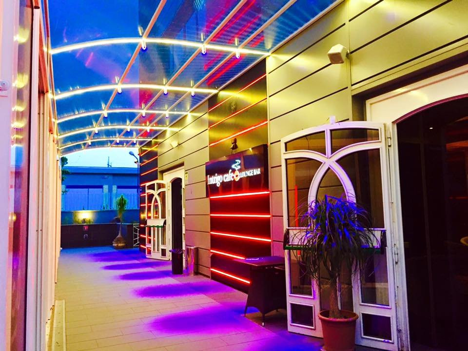 Intrigo Cafe-Arzano必去景点