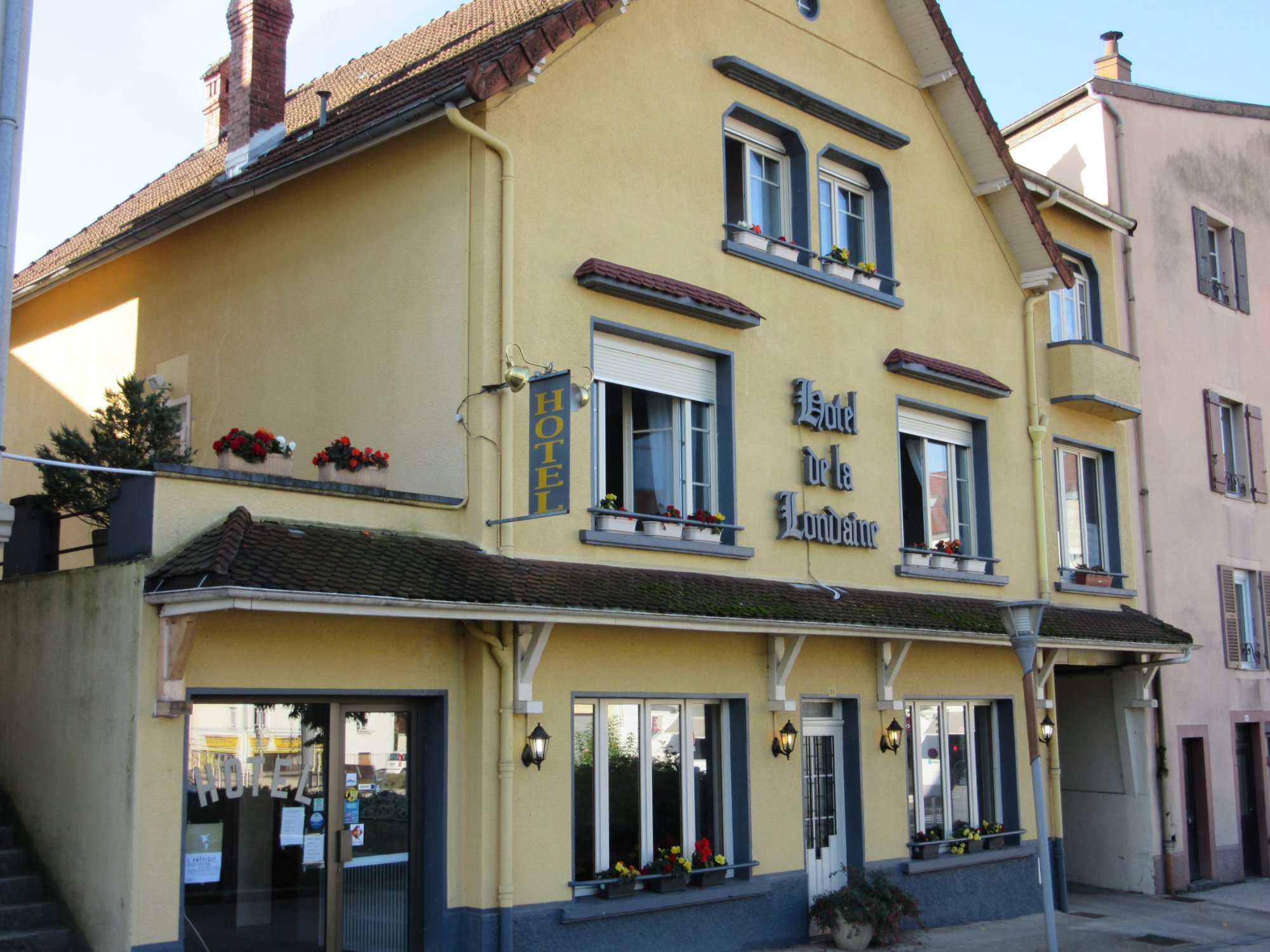 Hotel de la Londaine-官方
