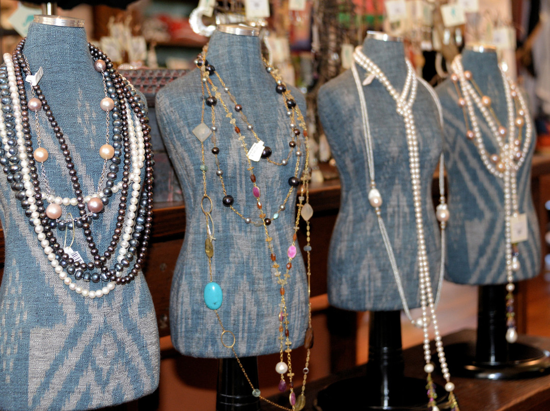 The Elephant Story-Comfort必去景点