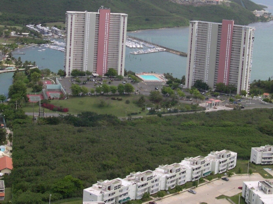 Marina Puerto Chico-法哈多必去景点