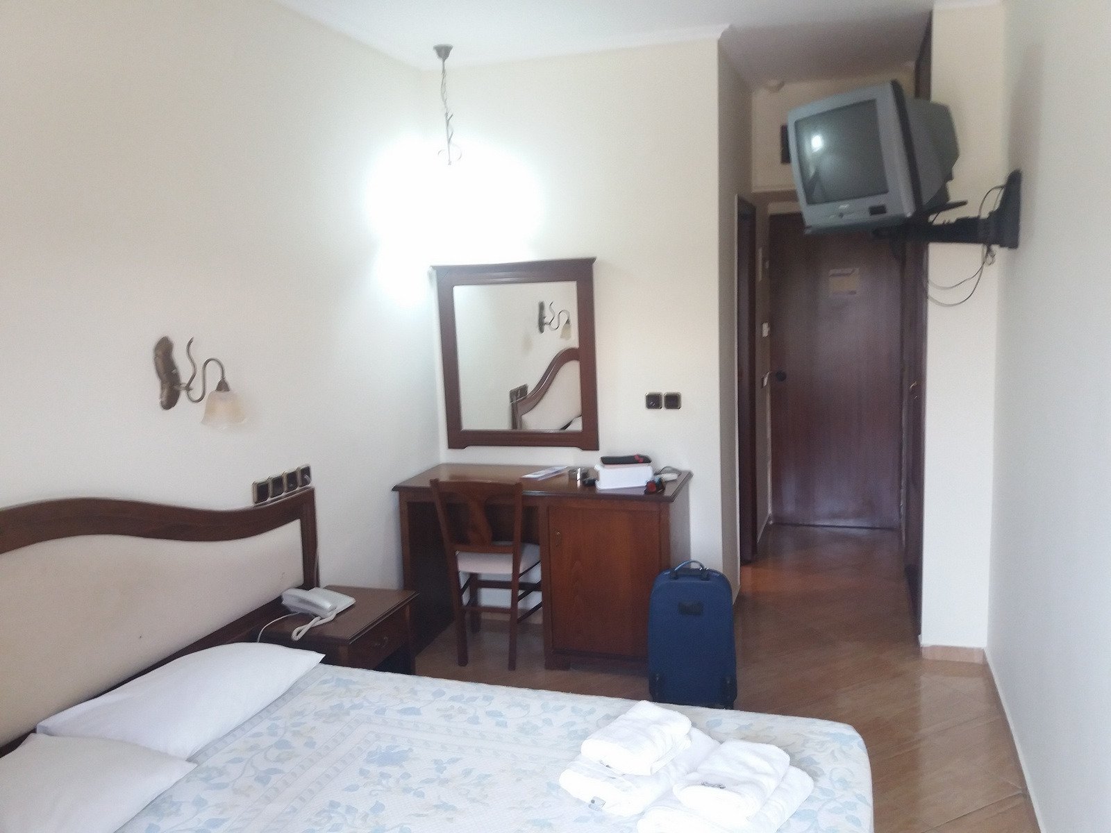 Filippos Hotel-官方