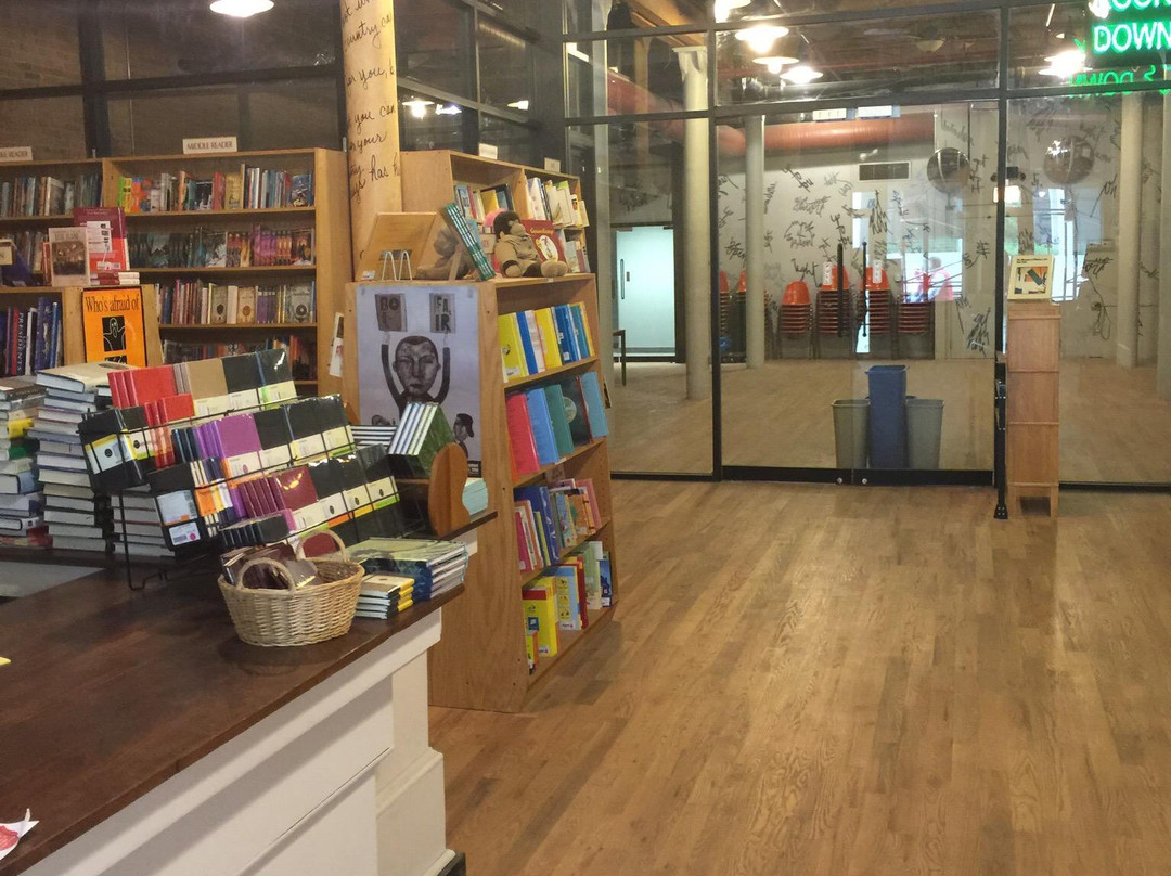 After-Words New and Used Books-芝加哥必去景点