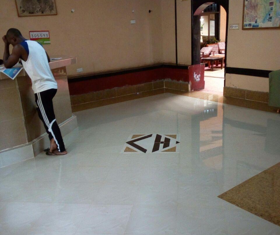 Challa Hotel Taveta主图