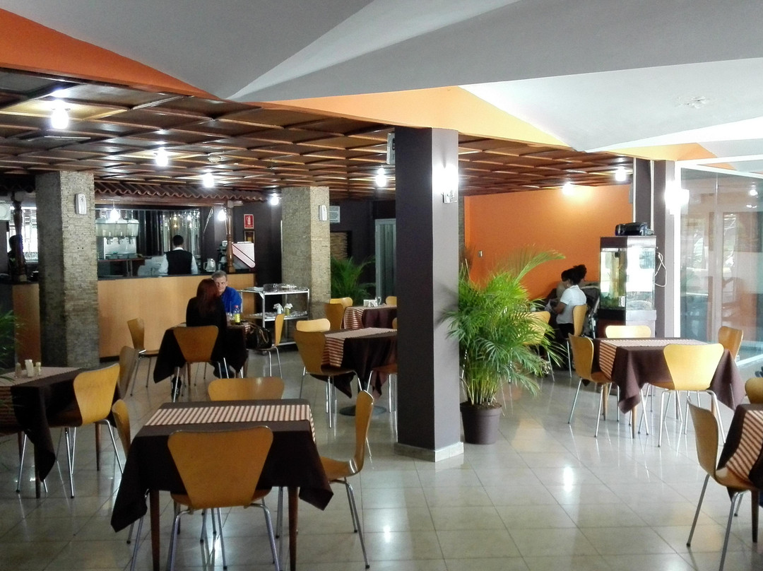 Hotel Bermudez主图