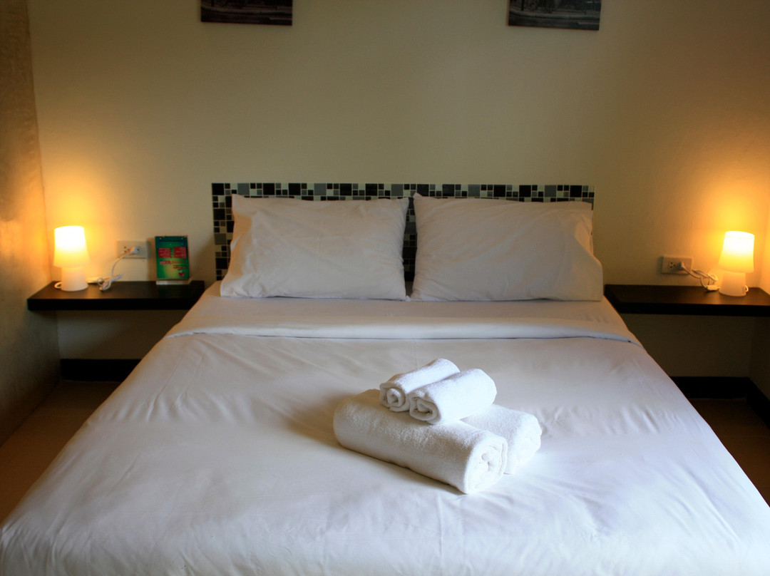 珊瑚岛酒店住宿-OYO 450 Rawai Studios Resort