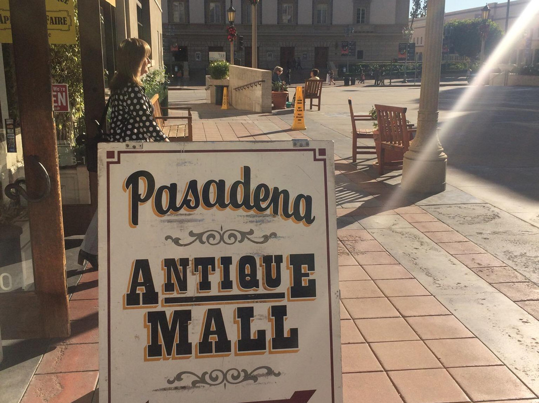 Pasadena Antique Mall景点图片