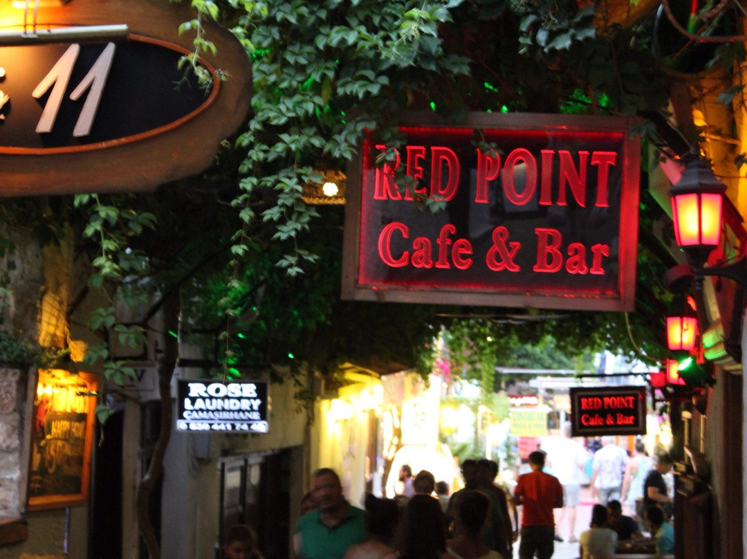 Redpoint Cafe & Bar-卡斯必去景点