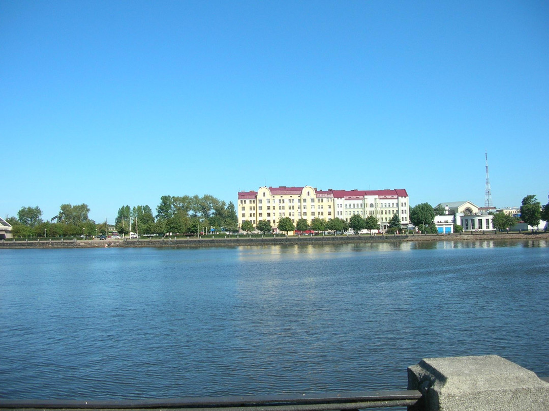 40-Letiya VLKSM Embankment景点图片