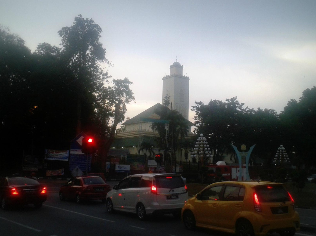 Masjid Sultan Muzaffar Syah-双溪大年必去景点