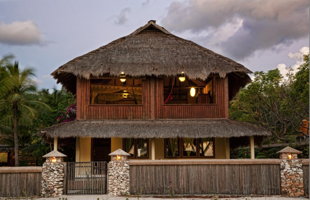 Malole Surf House
