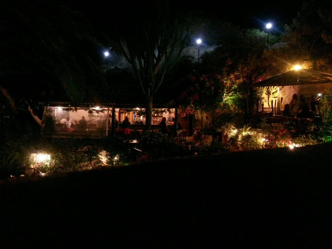 Cave Bar-卡拉马其必去景点