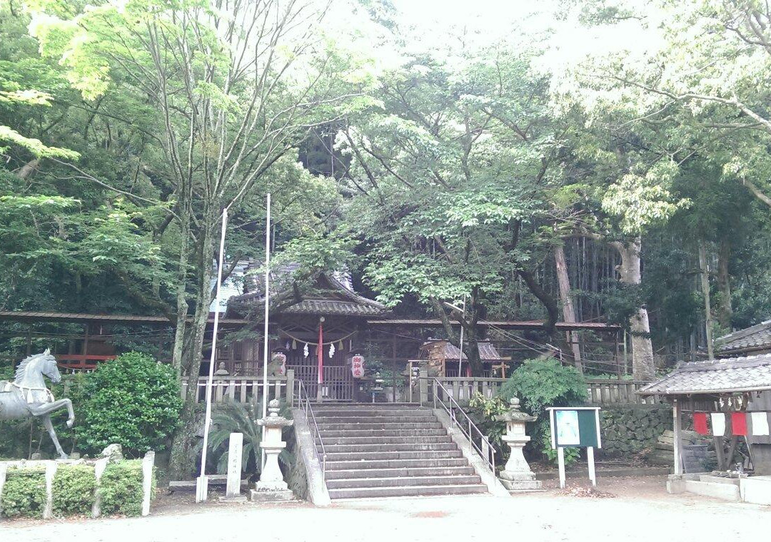 Usa Hachiman Shrine景点图片