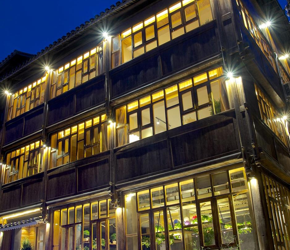 肇兴青定阁景阁主图